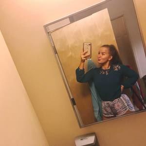 Meet your Posher, Kristal